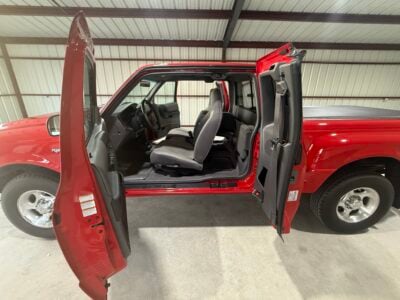 40K-Mile 2001 Ford Ranger XLT SuperCab Flareside 4X4 Photo Gallery — Photo 43