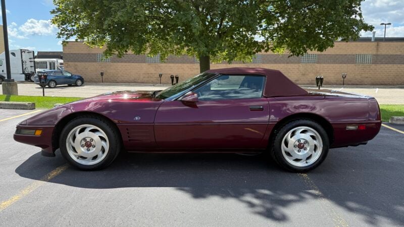 8K-Mile 1993 Chevrolet Corvette Convertible 40th Anniversary