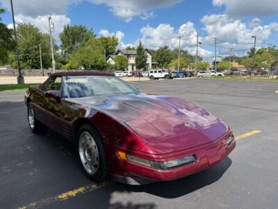 8K-Mile 1993 Chevrolet Corvette Convertible 40th Anniversary Photo Gallery — Photo 10