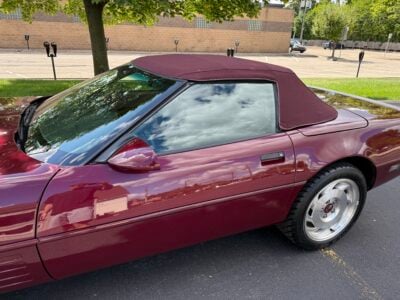 8K-Mile 1993 Chevrolet Corvette Convertible 40th Anniversary Photo Gallery — Photo 14