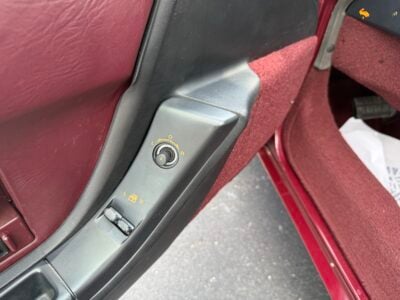 8K-Mile 1993 Chevrolet Corvette Convertible 40th Anniversary Photo Gallery — Photo 40