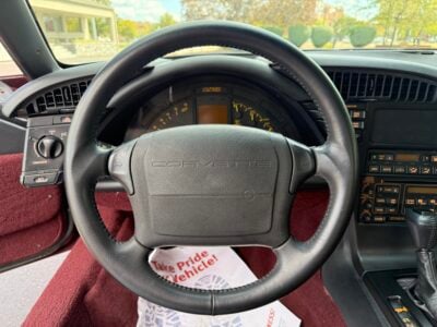 8K-Mile 1993 Chevrolet Corvette Convertible 40th Anniversary Photo Gallery — Photo 46