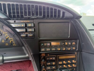 8K-Mile 1993 Chevrolet Corvette Convertible 40th Anniversary Photo Gallery — Photo 47