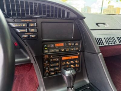 8K-Mile 1993 Chevrolet Corvette Convertible 40th Anniversary Photo Gallery — Photo 56