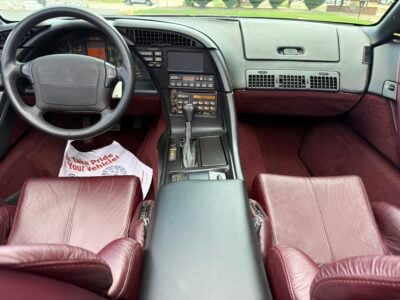 8K-Mile 1993 Chevrolet Corvette Convertible 40th Anniversary Photo Gallery — Photo 68